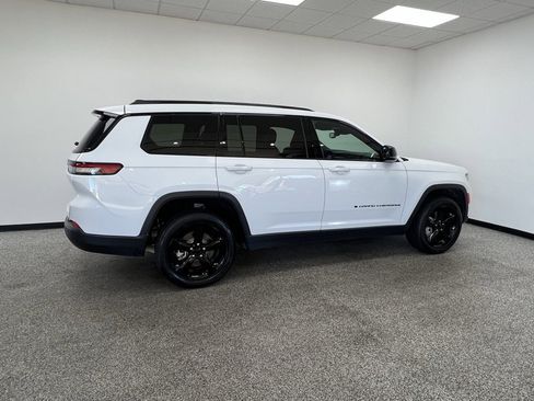 Used 2024 Jeep Grand Cherokee L Altitude image 23