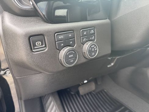 Used 2025 Chevrolet Silverado 2500 LTZ w/ Trail Boss Package image 14