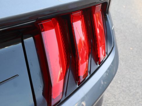 Used 2021 Ford Mustang GT Premium w/ Equipment Group 401A RWD image 50