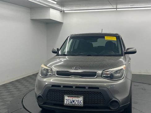 Used 2014 Kia Soul FWD image 4