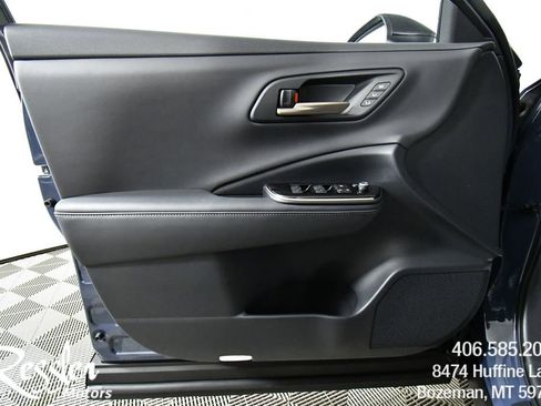 New 2026 Toyota Crown Signia image 20