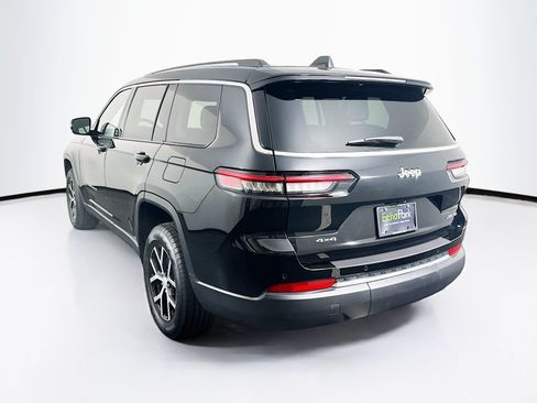 Used 2023 Jeep Grand Cherokee L Limited AWD/4WD image 5
