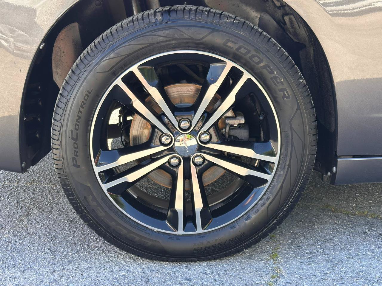 Used 2014 Dodge Charger SXT AWD/4WD image 25