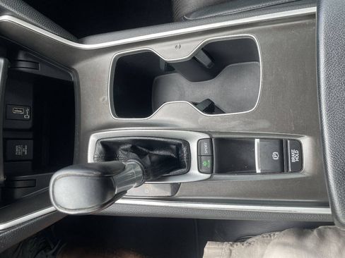 Used 2018 Honda Accord Sport image 23