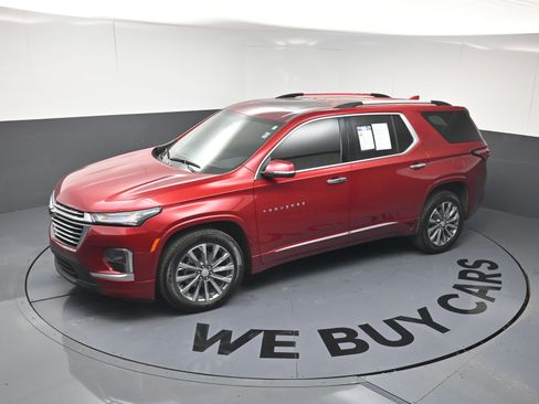 Used 2023 Chevrolet Traverse Premier w/ LPO, Floor Liner Package image 20