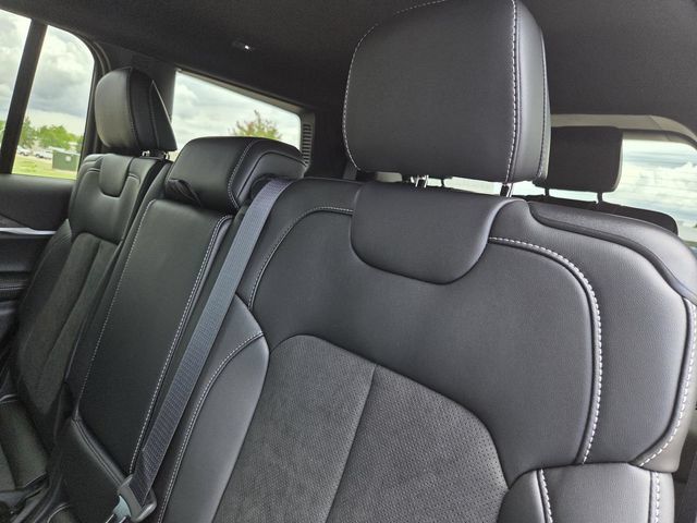 New 2026 Jeep Grand Cherokee L 2WD image 26
