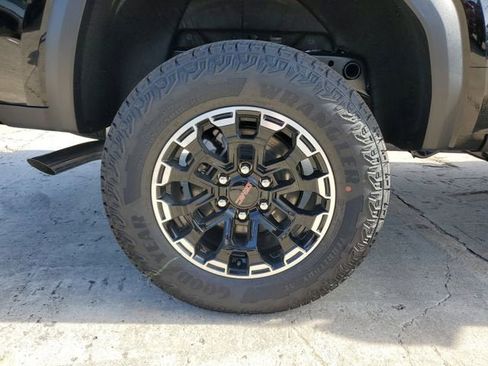 New 2026 GMC Canyon AT4 AWD/4WD image 6