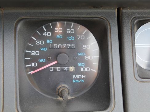 Used 1993 Jeep Wrangler S image 20