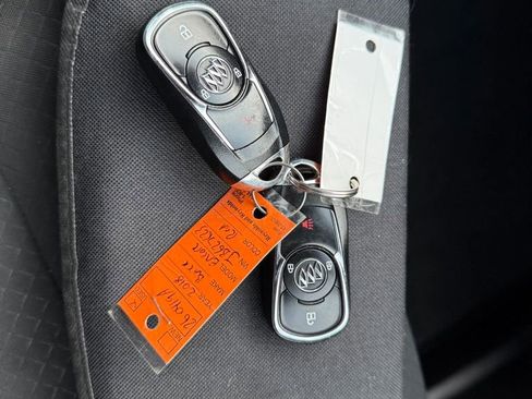 Used 2018 Buick Encore Preferred image 29