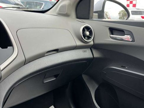 Used 2016 Chevrolet Sonic LT image 30