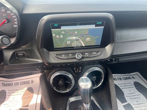 Used 2018 Chevrolet Camaro SS RWD image 23