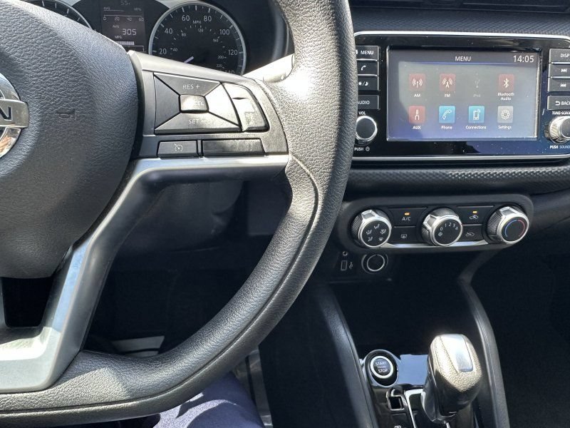 Used 2021 Nissan Kicks S FWD image 16