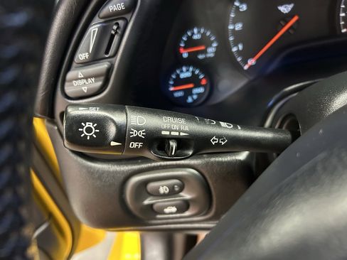 Used 2002 Chevrolet Corvette Convertible w/ Preferred Equipment Group2 image 9