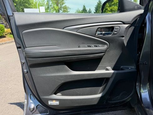 Used 2022 Honda Ridgeline RTL-E image 19