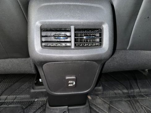 Certified 2023 Chevrolet Equinox RS w/ LPO, Floor Liner Package image 21