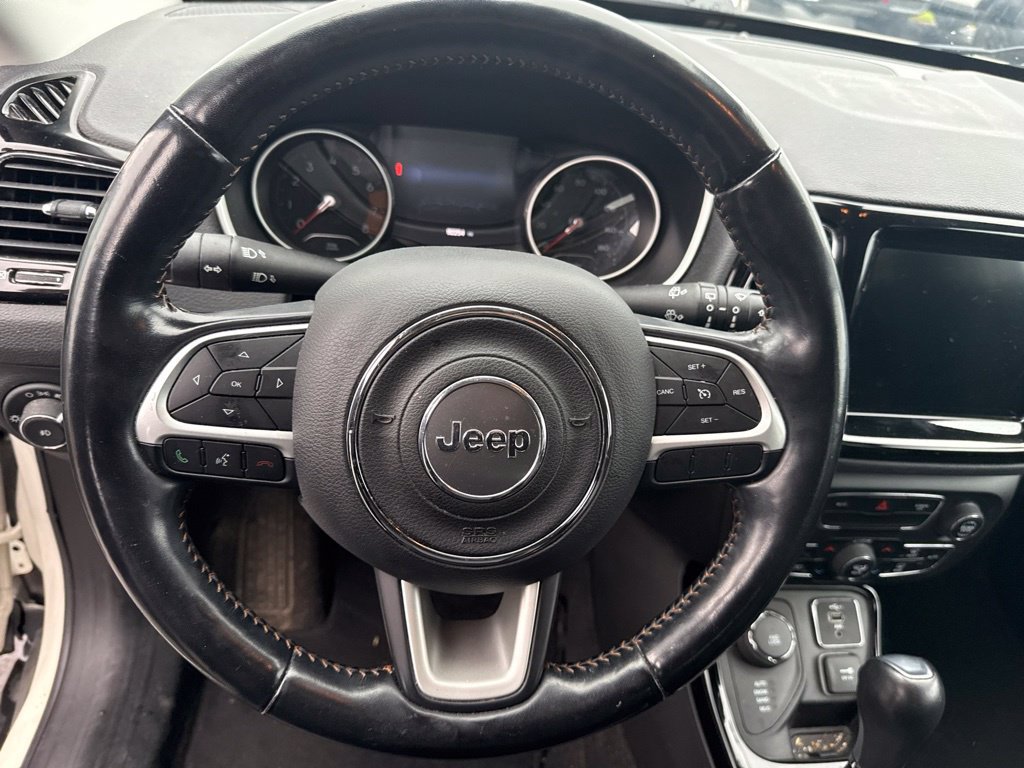 Used 2020 Jeep Compass Limited AWD/4WD image 12