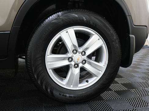 Used 2020 Chevrolet Trax LT w/ Driver Confidence Package FWD image 39