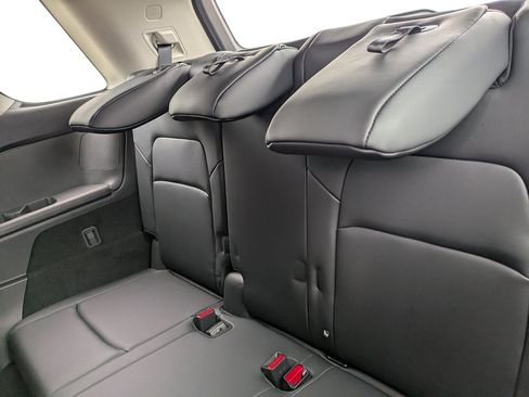 New 2026 Nissan Pathfinder SL FWD image 23
