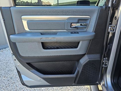 Used 2019 RAM 1500 Big Horn AWD/4WD image 19