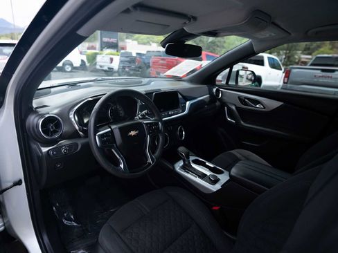 Used 2022 Chevrolet Blazer LT AWD/4WD image 9