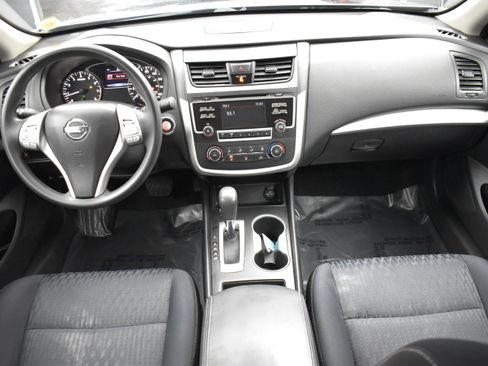 Used 2017 Nissan Altima 2.5 S w/ Power Driver Seat Package FWD image 12