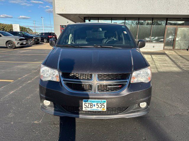 Used 2019 Dodge Grand Caravan SXT FWD image 2