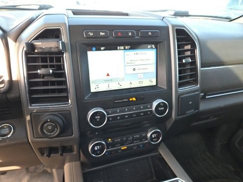 Used 2018 Ford Expedition XLT w/ Equipment Group 202A image 10