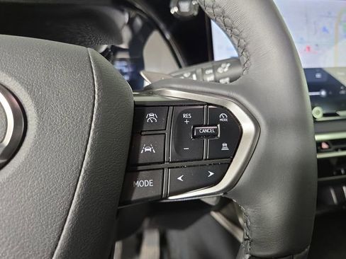 Used 2025 Lexus RX 350 AWD image 23