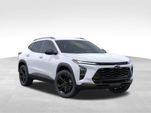 New 2026 Chevrolet Trax ACTIV FWD image 7