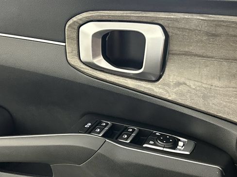Used 2022 Kia Sorento EX FWD image 19