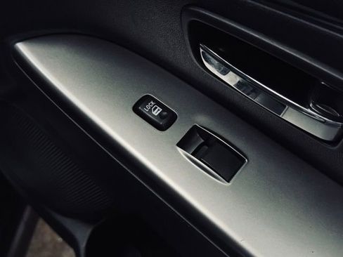 Used 2024 Mitsubishi Outlander Sport LE image 13