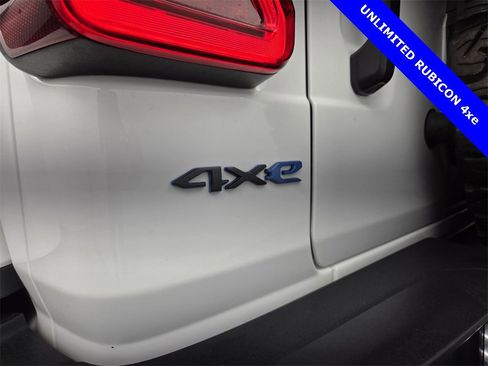 Used 2021 Jeep Wrangler Unlimited Rubicon 4xe w/ Steel Bumper Group image 21