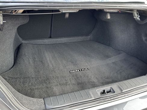 Used 2025 Nissan Sentra S w/ Trunk Package image 27