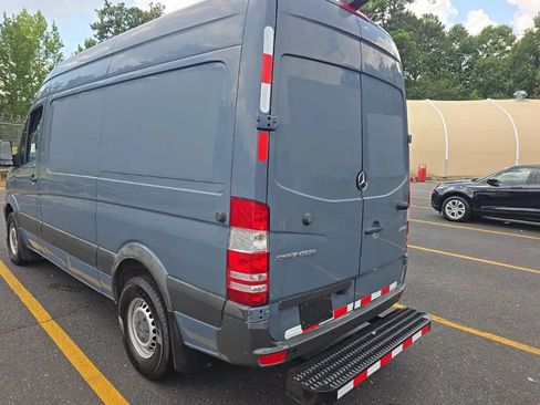 Used 2018 Mercedes-Benz Sprinter 2500 image 5