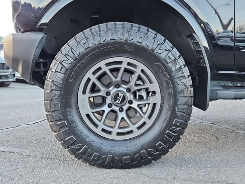 Used 2023 Ford Bronco Outer Banks image 14