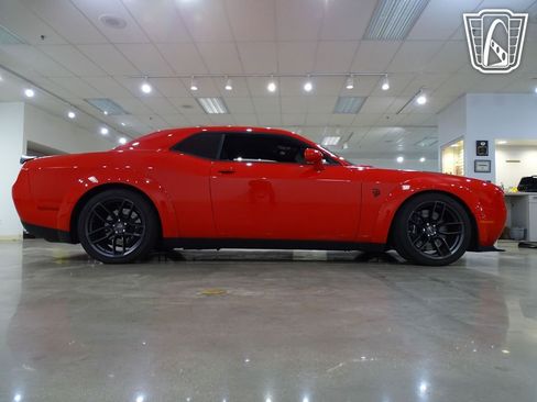 Used 2019 Dodge Challenger SRT Hellcat Redeye image 20