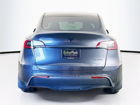 Used 2024 Tesla Model Y Long Range image 7