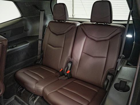 Used 2022 Cadillac XT6 Premium Luxury w/ LPO, Floor Liner Package AWD/4WD image 46