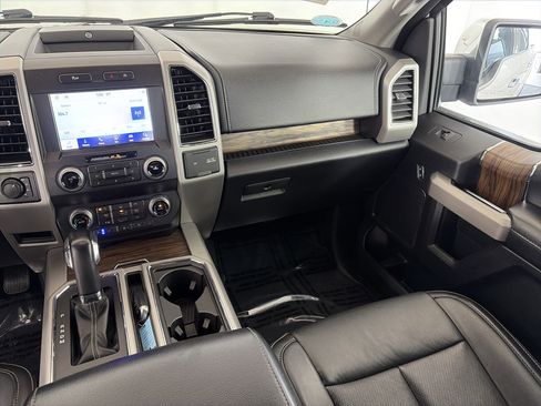 Used 2019 Ford F150 Lariat w/ Equipment Group 502A Luxury image 11