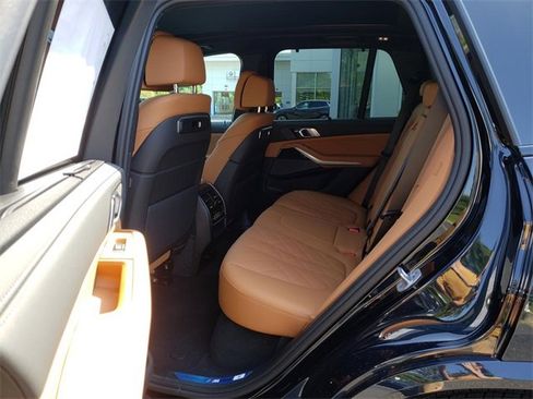 New 2026 BMW X5 xDrive40i w/ M Sport Package image 11