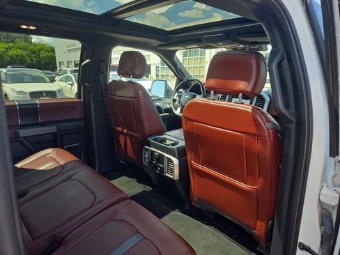 Used 2019 Ford F150 Platinum w/ Equipment Group 701A Luxury AWD/4WD image 14