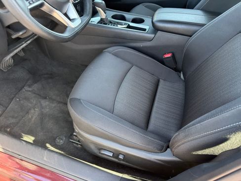 Used 2025 Nissan Altima 2.5 SV FWD image 13
