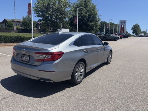 Used 2020 Honda Accord LX image 5