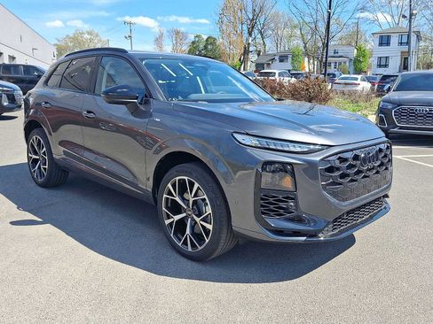 New 2026 Audi Q3 quattro 2.0T AWD/4WD image 10