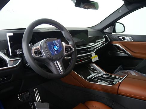 Used 2026 BMW X6 M60i image 13