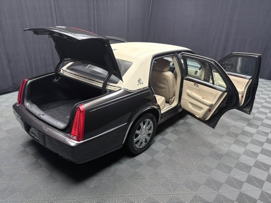 Used 2008 Cadillac DTS FWD image 20