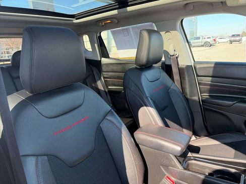 Used 2022 Jeep Compass Trailhawk w/ Sun and Sound Group image 13