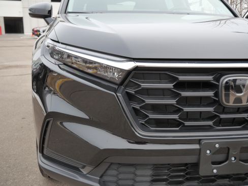 Used 2024 Honda CR-V LX image 16