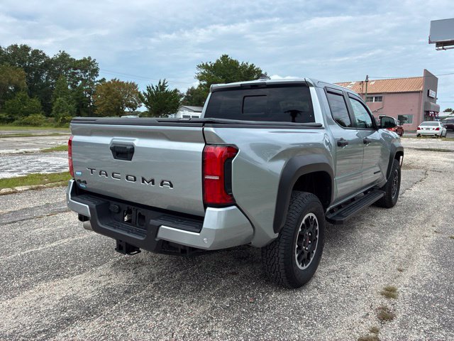 Used 2025 Toyota Tacoma TRD Off-Road w/ TRD Off Road Upgrade Package AWD/4WD image 3