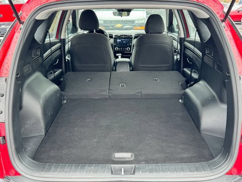 Used 2022 Hyundai Tucson SE AWD/4WD image 16